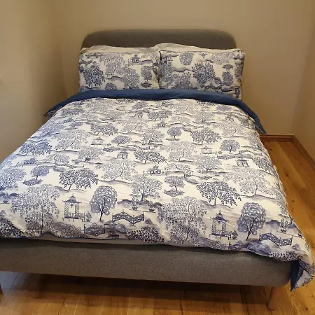 London Luxury Studio Flat 4 Min To Ilford Station With Free Parking Free Wifi